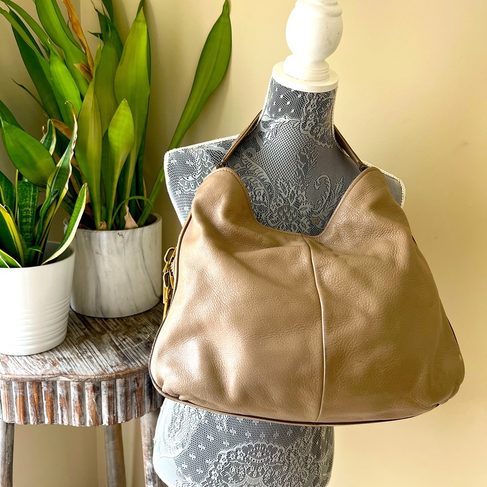 Yves Saint Laurent Leather Shoulder Bag